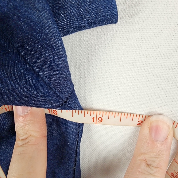 Lafayette 148 New York Chambray Snap Button Down Shirt SIZE Small - Picture 5 of 6